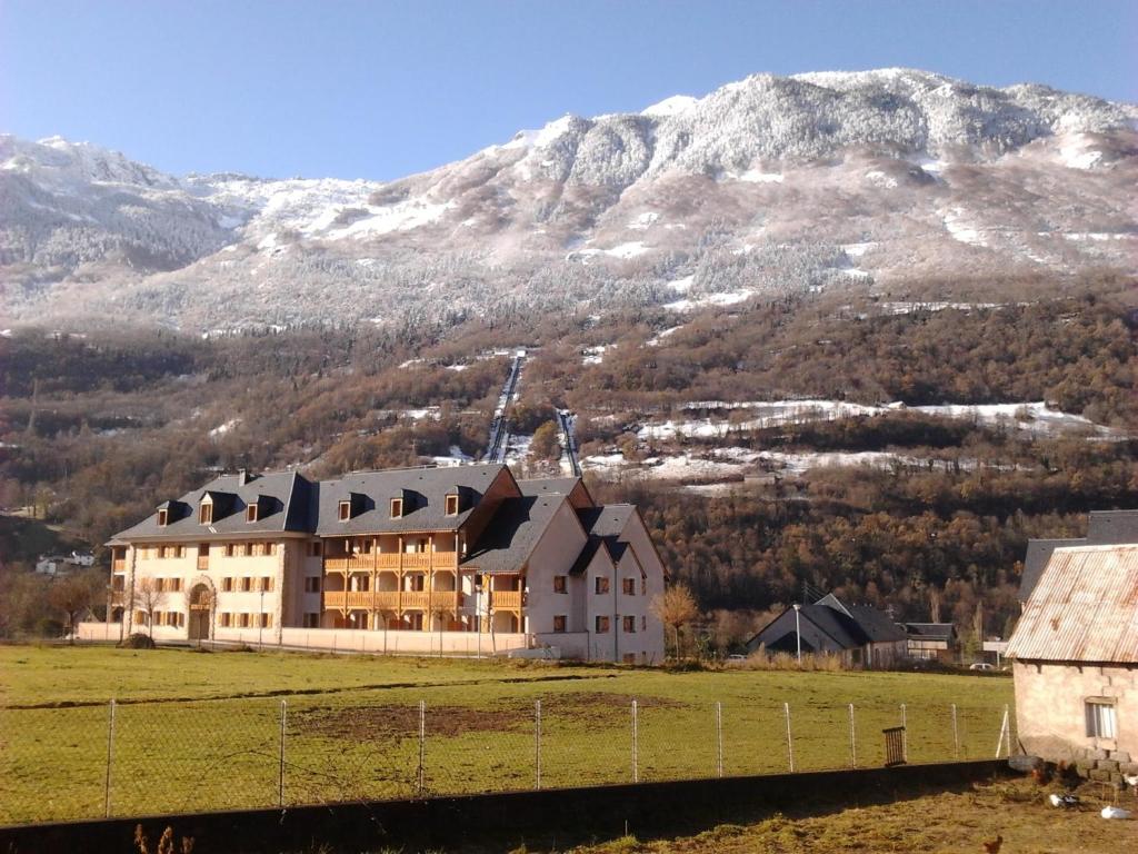 Résidence Val de Roland aux premières neiges